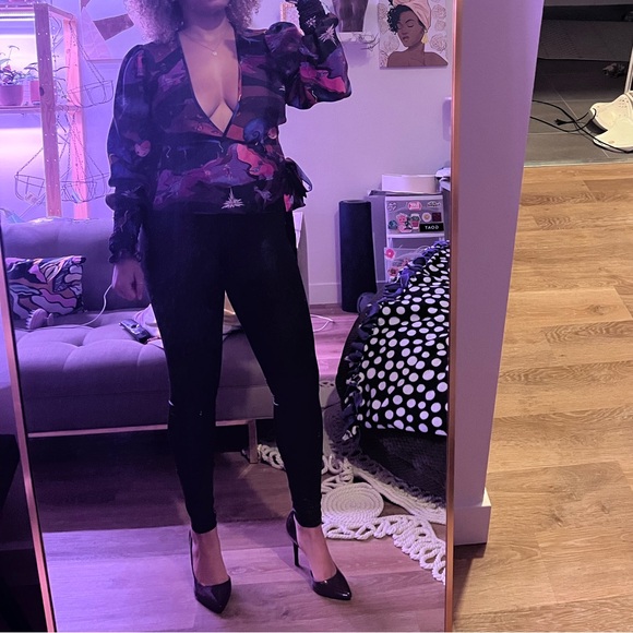 Jessie Western 100% Silk Wrap Shirt - Picture 2 of 4